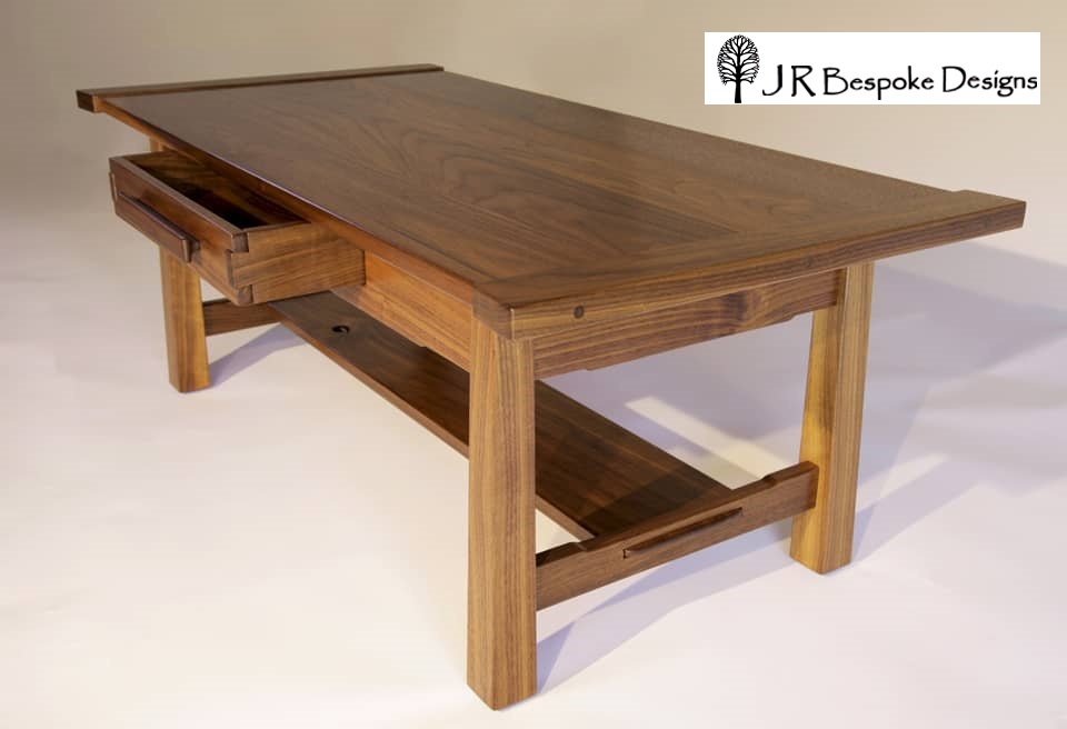 Why Is Choosing Walnut Best-Sought Materials For Making Coffee Table