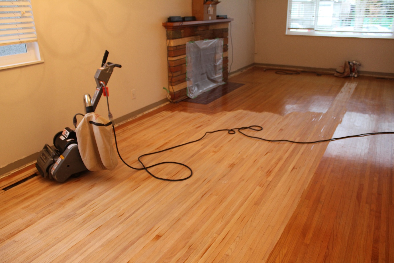 timber floor sanding and polishing